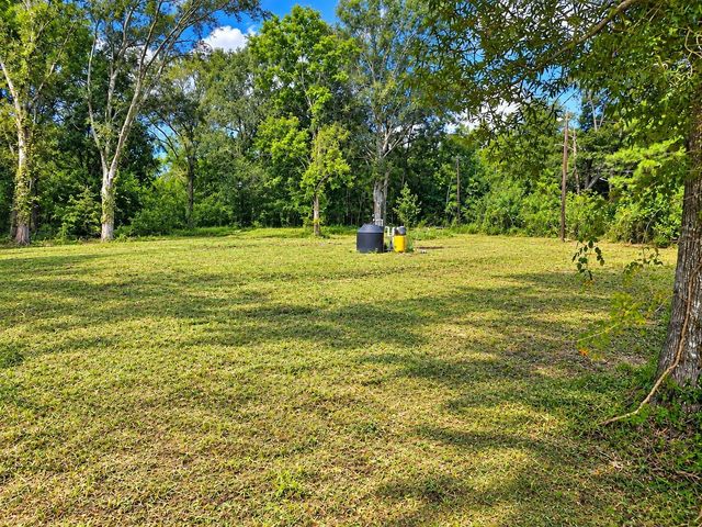 417 County Road 6881 N, Dayton, TX 77535