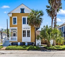 514 17th Street, Galveston, TX 77550