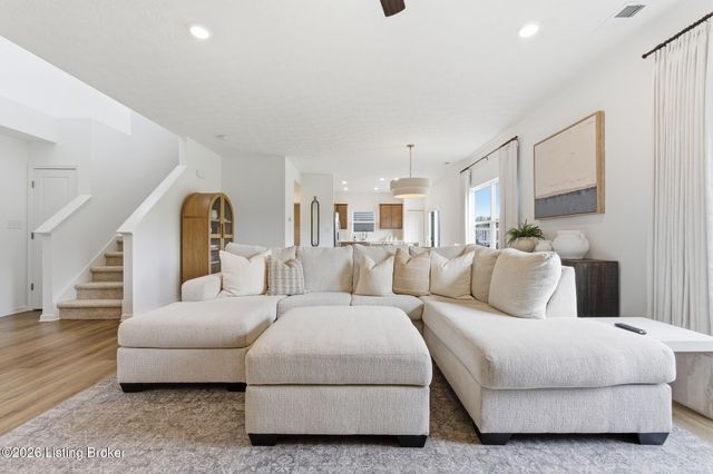 17110 Meander Way, Louisville, KY 40245