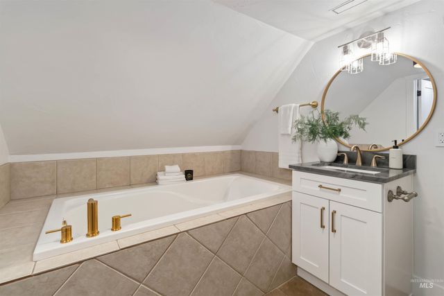 1113 N 20th St, Boise, ID 83702