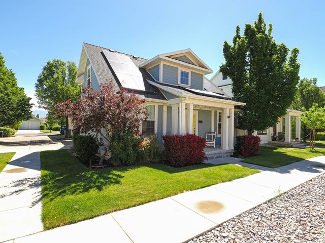 10326 S MILLERTON DR, South Jordan, UT 84009
