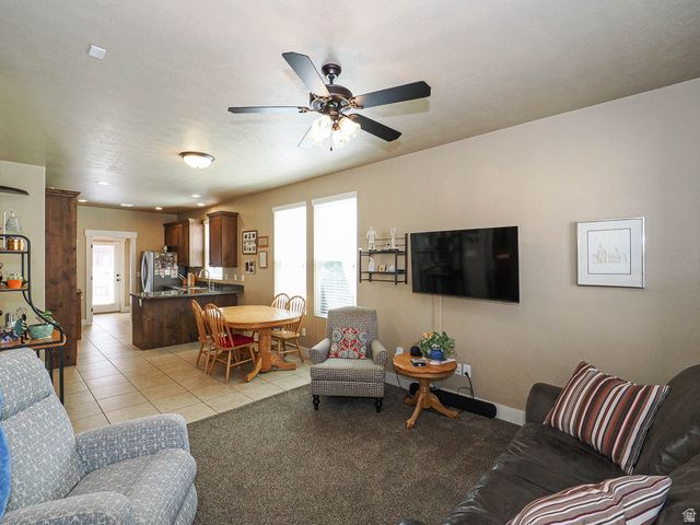 10326 S MILLERTON DR, South Jordan, UT 84009
