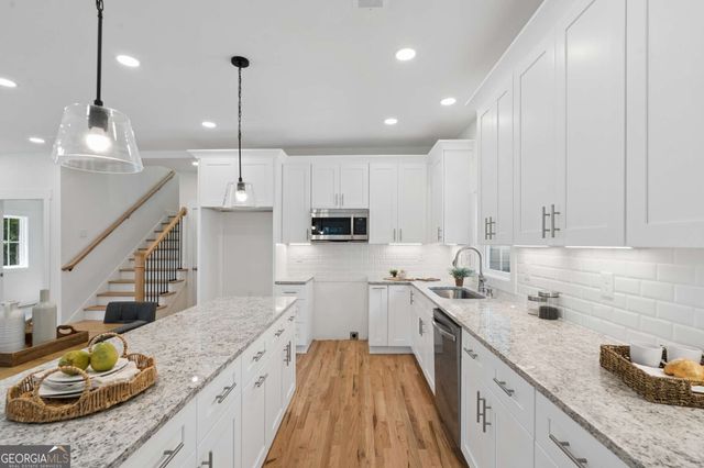 544 Westmeath Drive SW, Atlanta, GA 30310