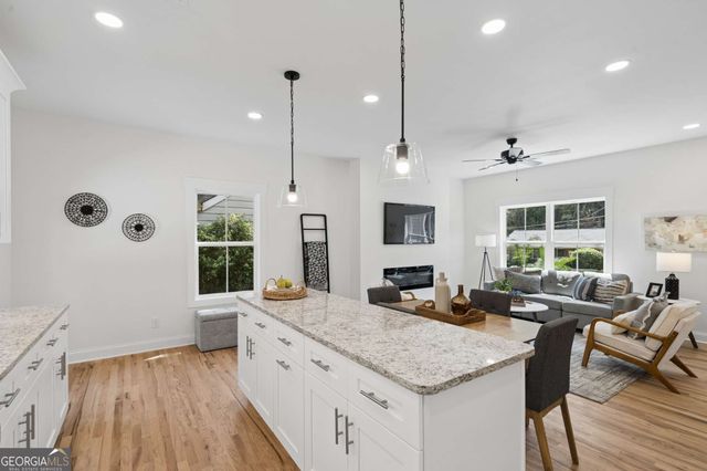 544 Westmeath Drive SW, Atlanta, GA 30310