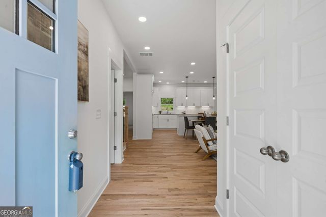544 Westmeath Drive SW, Atlanta, GA 30310