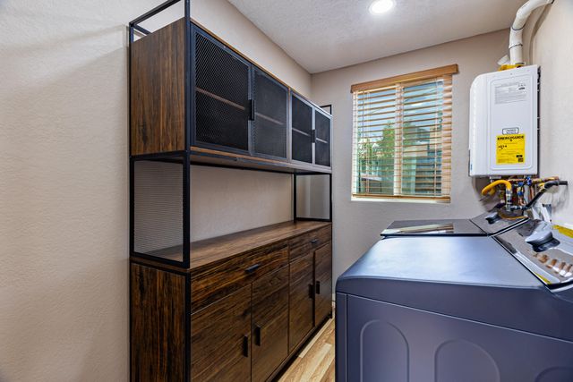 1763 Indian School Road NW, Albuquerque, NM 87104