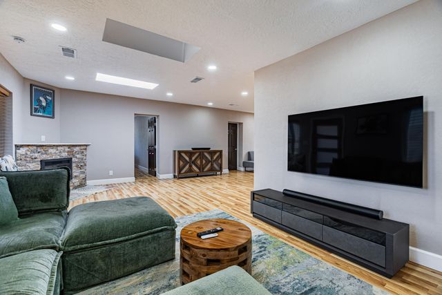 1763 Indian School Road NW, Albuquerque, NM 87104