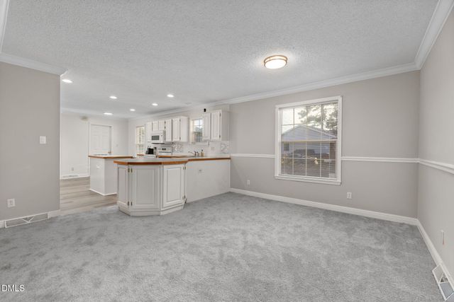 2850 Sanderford Road, Raleigh, NC 27610