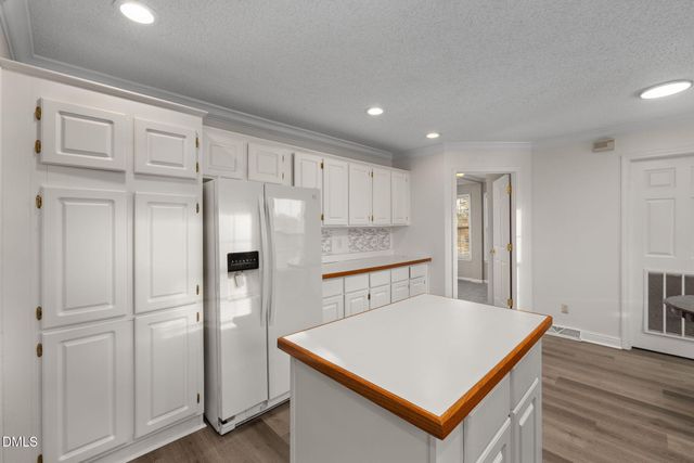 2850 Sanderford Road, Raleigh, NC 27610