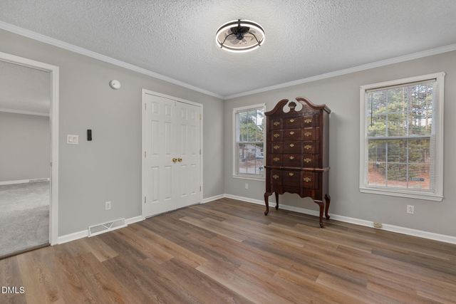 2850 Sanderford Road, Raleigh, NC 27610