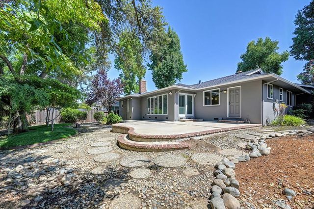 813 Columbia Dr, Sacramento, CA 95864