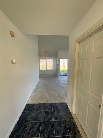 16151 Coyridge Lane, Houston, TX 77053