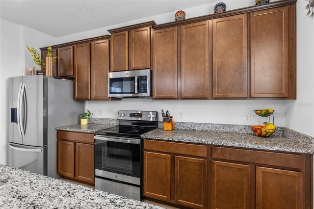 5640 CAMILLA STREET, St Cloud, FL 34771