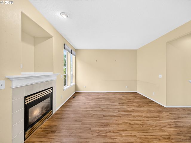 8577 Sw BELLFLOWER St, Portland, OR 97224