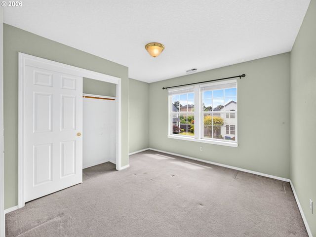 8577 Sw BELLFLOWER St, Portland, OR 97224
