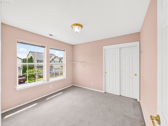 8577 Sw BELLFLOWER St, Portland, OR 97224