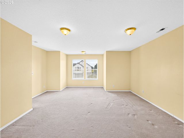 8577 Sw BELLFLOWER St, Portland, OR 97224