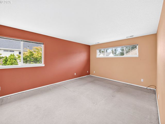 8577 Sw BELLFLOWER St, Portland, OR 97224
