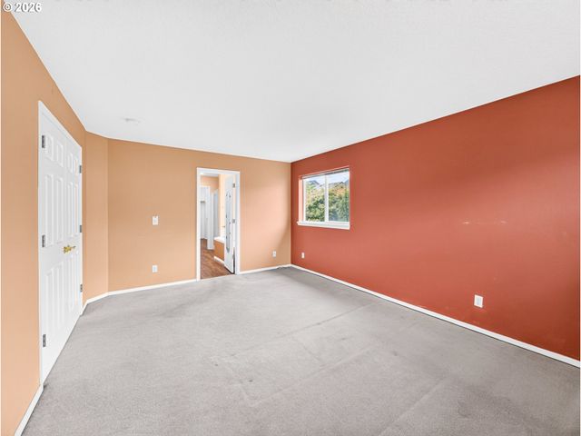 8577 Sw BELLFLOWER St, Portland, OR 97224