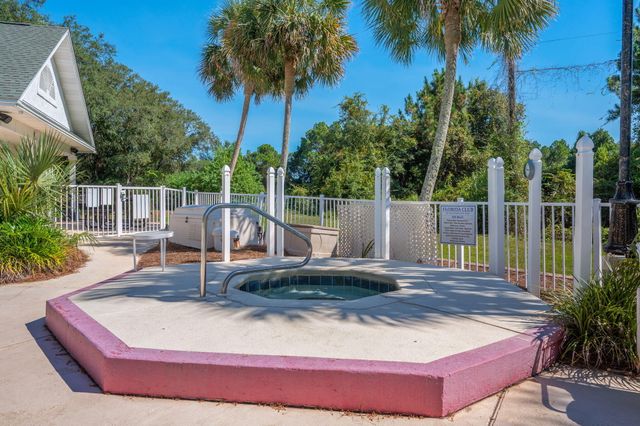 4276 Calinda Lane, 137, Niceville, FL 32578