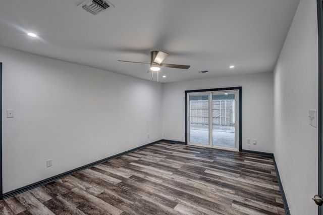 2540 Prichard Lane, Dallas, TX 75227