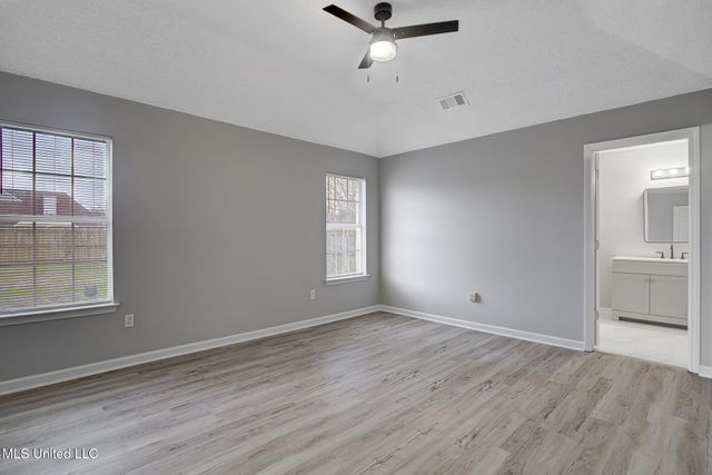 5750 Sparrow Run, Olive Branch, MS 38654