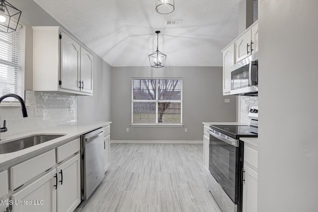 5750 Sparrow Run, Olive Branch, MS 38654