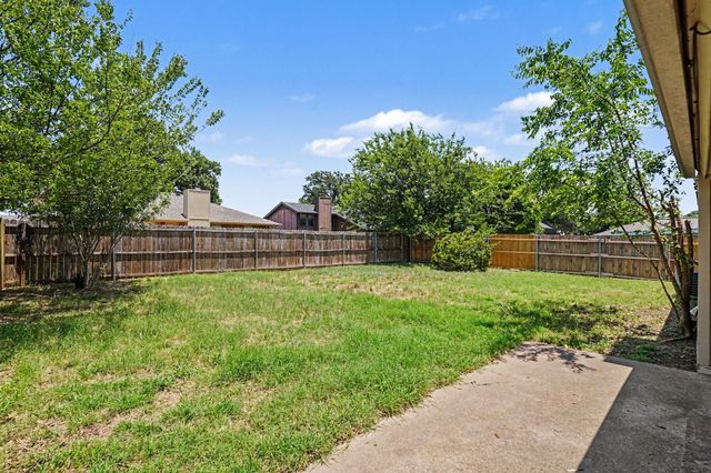 2608 Green Ridge Street, Fort Worth, TX 76133