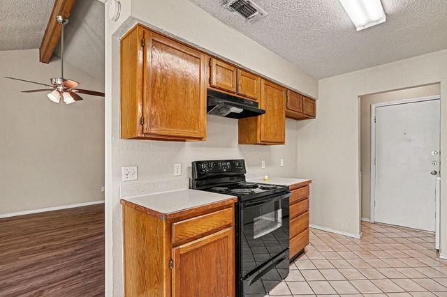 2608 Green Ridge Street, Fort Worth, TX 76133