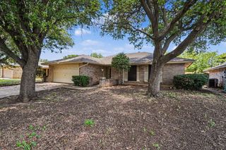 2608 Green Ridge Street, Fort Worth, TX 76133