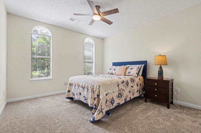 242 Cottonwood Ln., Conway, SC 29526