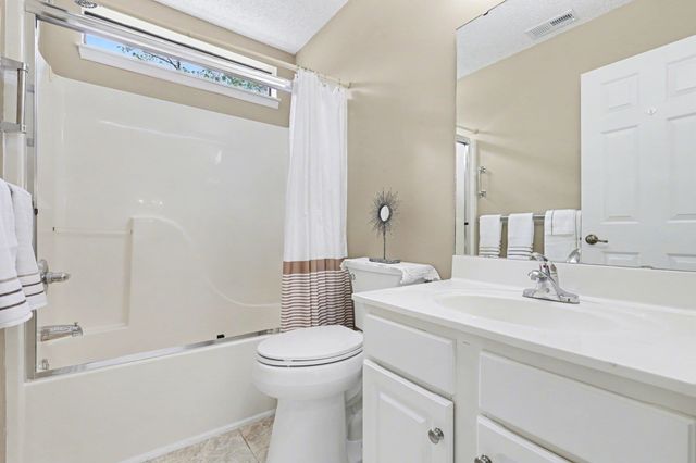 242 Cottonwood Ln., Conway, SC 29526