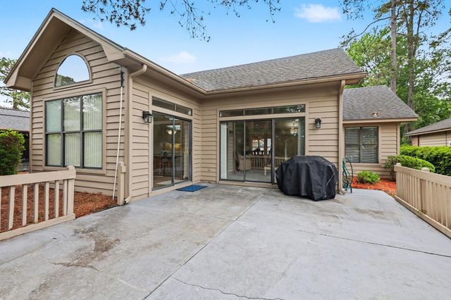 242 Cottonwood Ln., Conway, SC 29526