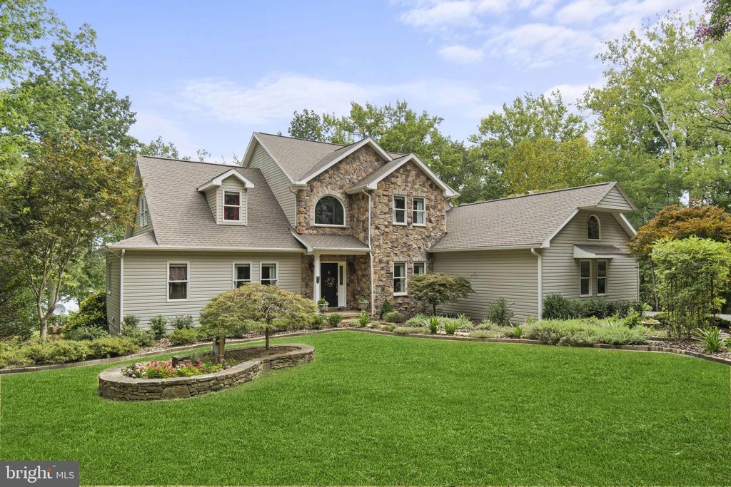 Image 1 of property listing at 30 IRONWOOD, Montross, VA 22520