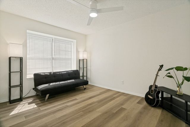 1332 Cedar Ridge Drive, Lewisville, TX 75067