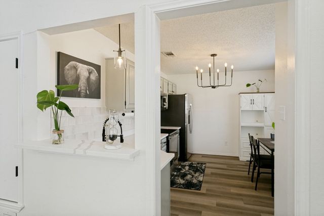 1332 Cedar Ridge Drive, Lewisville, TX 75067