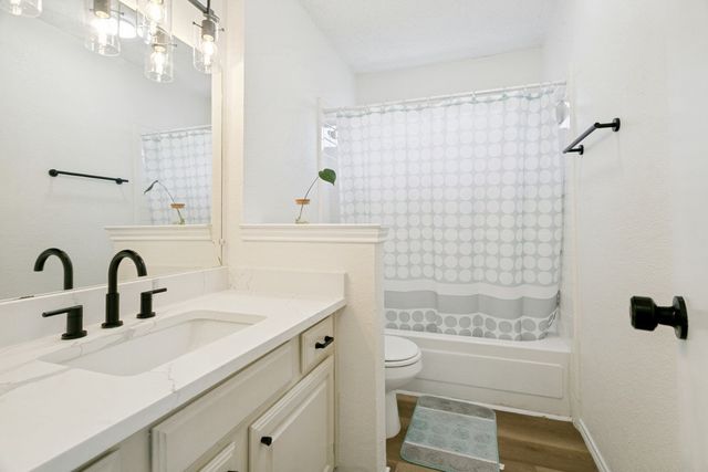 1332 Cedar Ridge Drive, Lewisville, TX 75067
