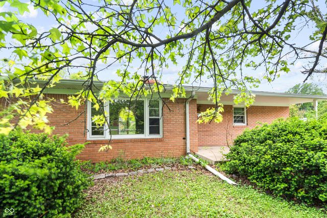 6838 Hague Road, Indianapolis, IN 46256