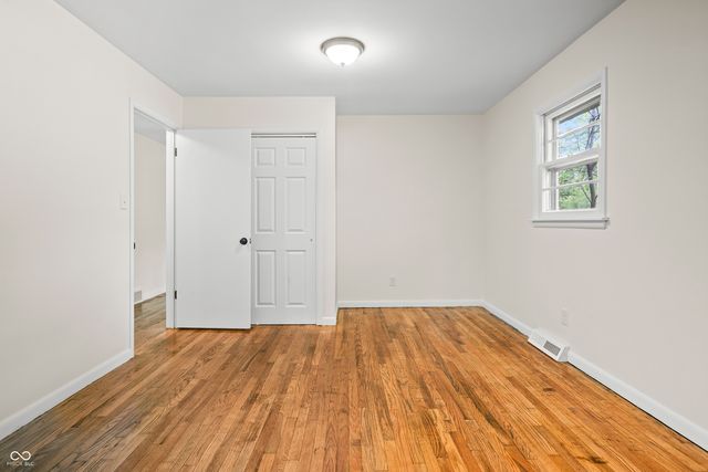 6838 Hague Road, Indianapolis, IN 46256