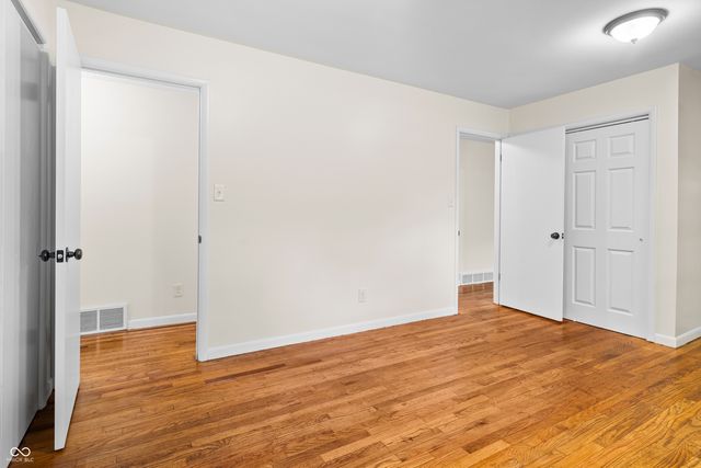 6838 Hague Road, Indianapolis, IN 46256