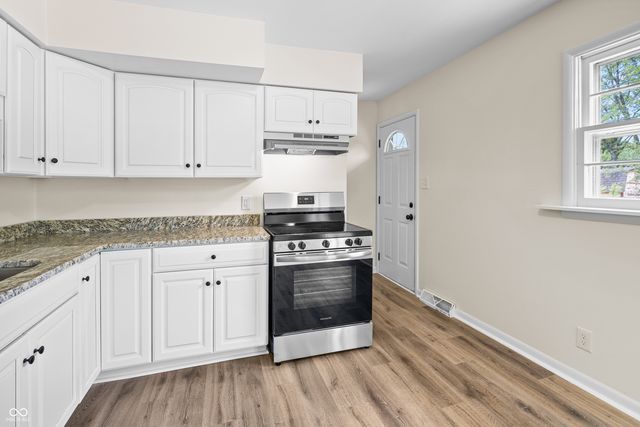 6838 Hague Road, Indianapolis, IN 46256