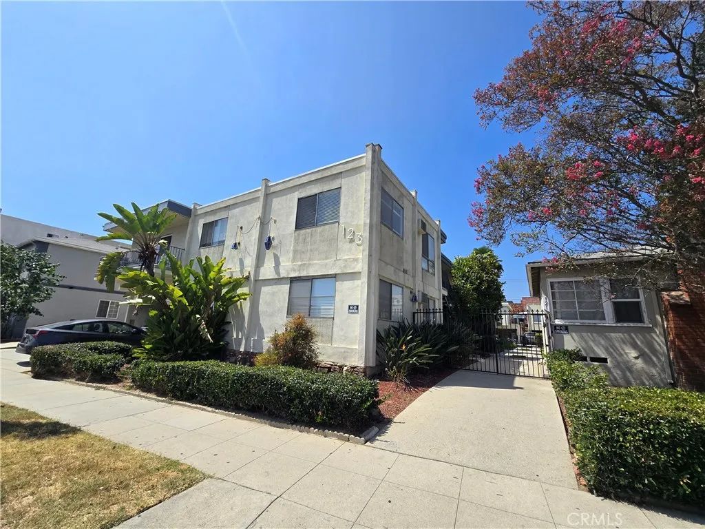 123 W Lomita Avenue 2, Glendale, CA 91204