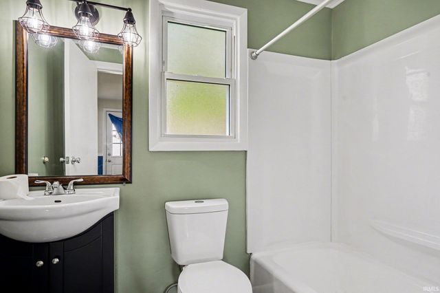 202 E Oakside Street, South Bend, IN 46614