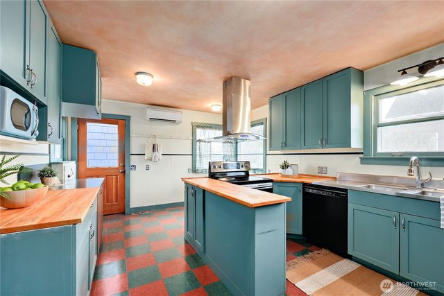 543 Van Buren Street, Port Townsend, WA 98368