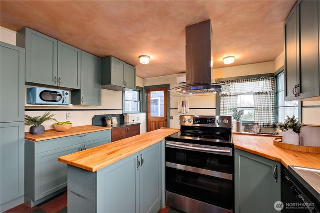 543 Van Buren Street, Port Townsend, WA 98368