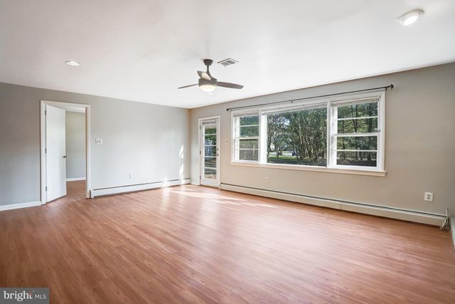 7525 SALEM RD, Falls Church, VA 22043