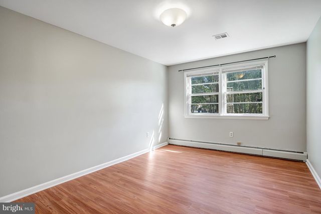 7525 SALEM RD, Falls Church, VA 22043