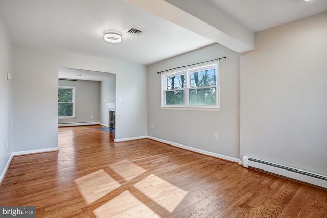 7525 SALEM RD, Falls Church, VA 22043