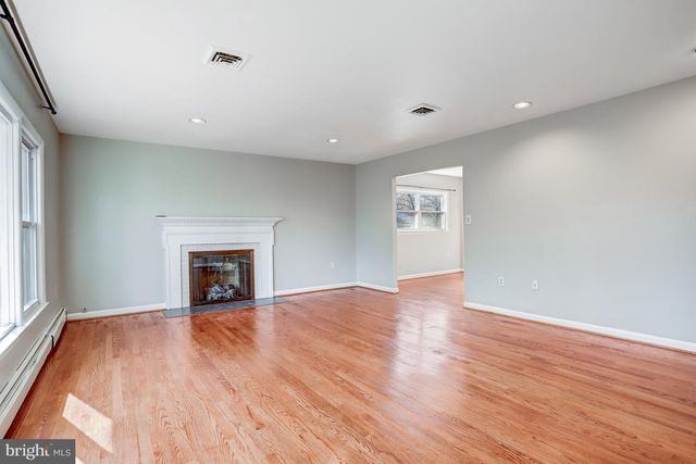 7525 SALEM RD, Falls Church, VA 22043