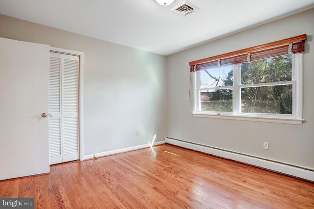 7525 SALEM RD, Falls Church, VA 22043